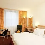 Nh